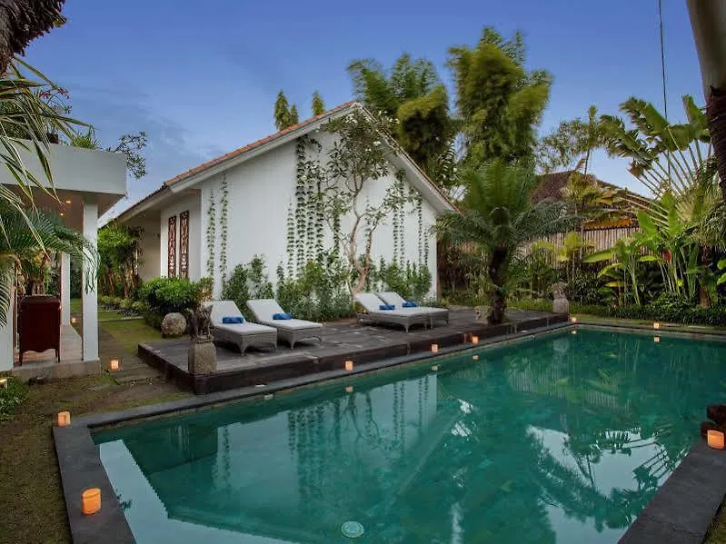 Room & Vespa 3 Seminyak  2*, Seminyak (Bali)